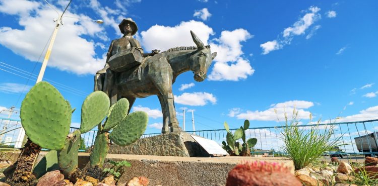 123 anos de Petrolina: Desfile cívico destacará a história e monumentos da cidade