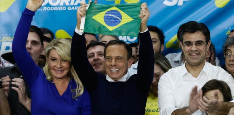 ‘Nunca precisei mamar na teta de ninguém’, responde Doria a Bolsonaro