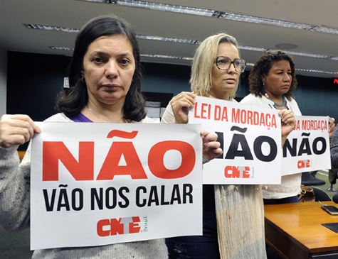 Escola sem Partido avança em comissão da Câmara