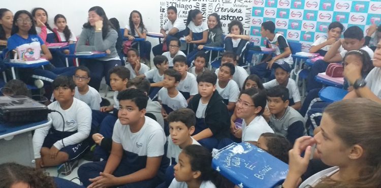 “Diga não ao plástico, diga sim ao meio ambiente” foi tema de palestra para alunos