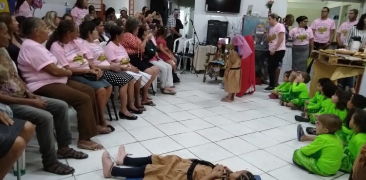 Diálogo entre crianças e idosos vira ferramenta educacional na rede municipal de Petrolina