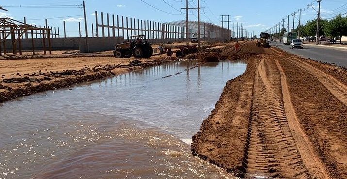 Duplicação da Estrada da Banana pode ser prejudicada por estouramento de tubulação da Compesa