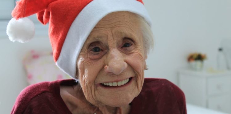 Idosa de 102 anos revela seu maior desejo para o Natal: ‘Comer pão-de-ló’