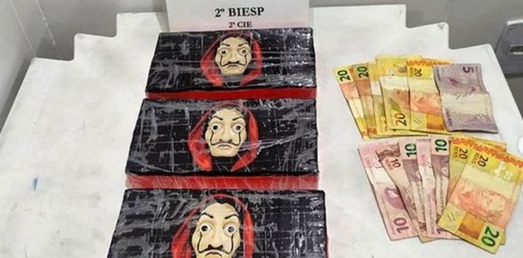 Apreendidos tabletes de cocaína com foto de ‘La Casa de Papel’ em Petrolina