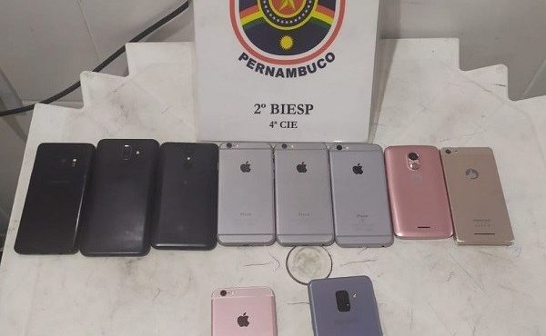 Polícia recupera 10 celulares no bairro José e Maria