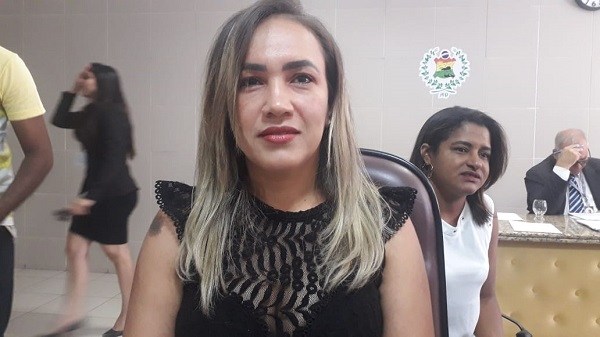 Mães de autistas pedem continuidade das mesmas auxiliares especialistas na rede municipal