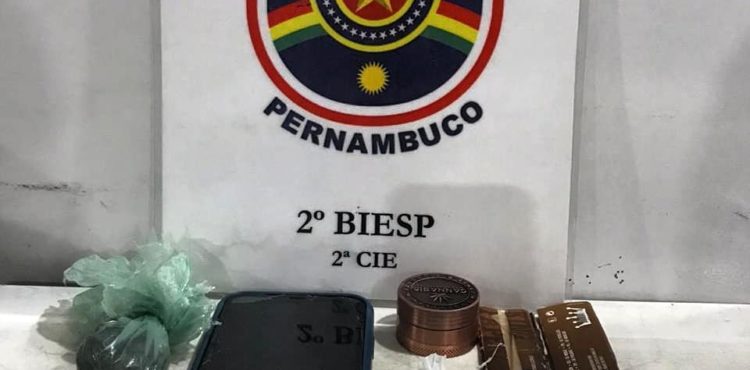 Petrolina: Médico é preso com entorpecentes e Iphone com queixa de furto/roubo