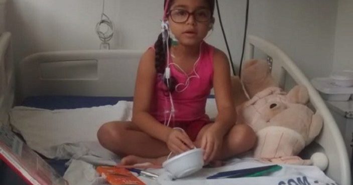 Em Sobradinho-BA, mãe de criança diagnosticada com tumor denuncia prefeitura e afirma que gestão não providencia remédio de uso urgente