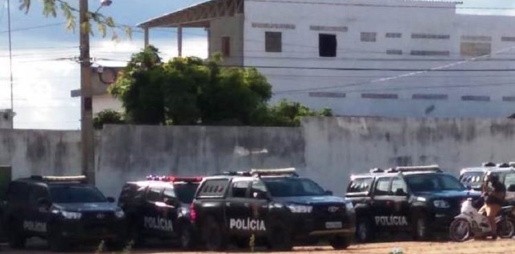 Polícia Militar contém tentativa de rebelião na Cadeia Pública de Santa Mª da Boa Vista