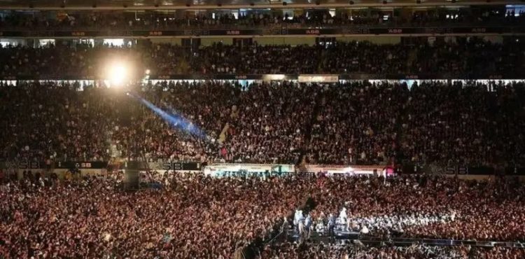 Nova Zelândia realiza show em estádio para mais de 50 mil pessoas