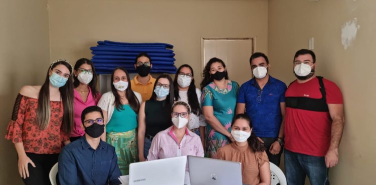 Higiene bucal pode ajudar a prevenir complicações da covid-19