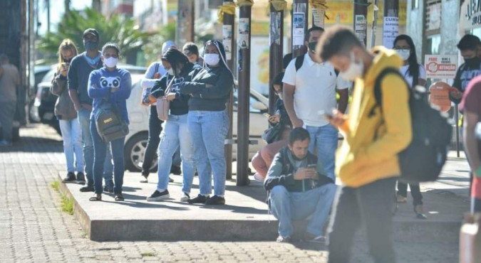 1ª dose só aumenta proteção contra variantes para quem já teve covid