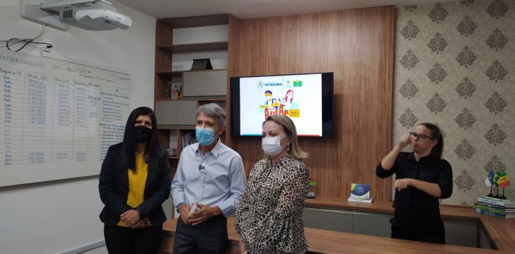 Prefeitura de Petrolina detalha protocolo de biossegurança para retorno das aulas presenciais