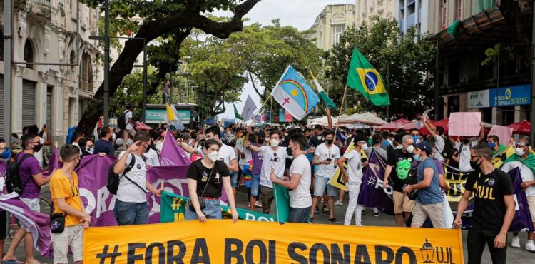 Bolsonaristas ironizam ruas esvaziadas; oposição diz esperar mais gente nos próximos atos