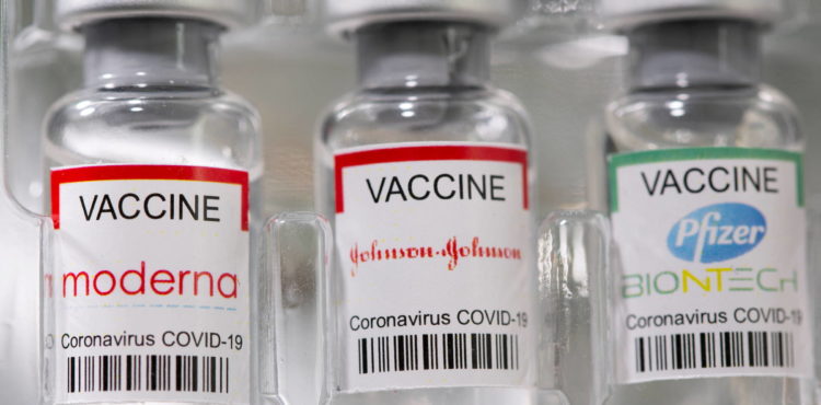 Risco de pegar Covid aumenta em quase cinco vezes ao não se vacinar