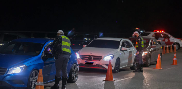 Nova lei dá 15 dias para motorista regularizar veículo e evitar guincho em blitz