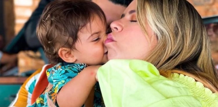Filho de Marília Mendonça desenvolve doença ligada diretamente à morte da cantora: “Coisa pra bebê entrar em coma” Filho de Marília Mendonça desenvolve doença ligada diretamente à morte da cantora: “Coisa pra bebê entrar em coma”