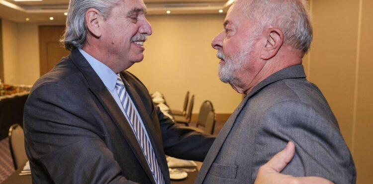 Lula se reúne com presidente argentino Alberto Fernández