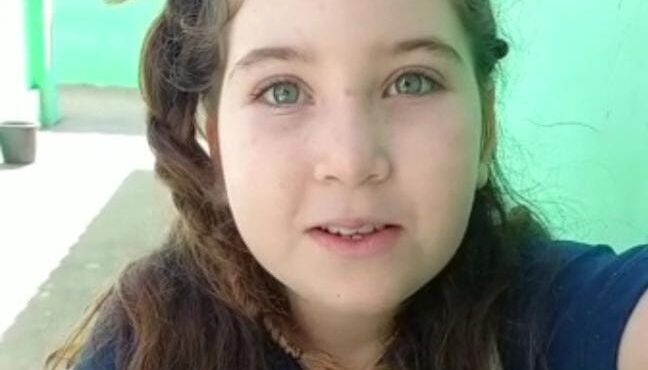 Menina de 9 anos morre após ser atropelada por moto em cidade do sertão de Pernambuco