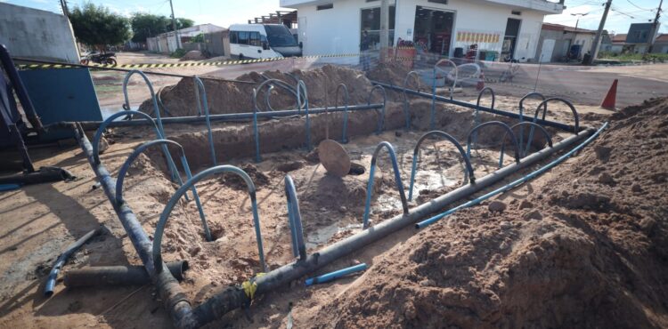Prefeitura inicia intervenções na rede de saneamento do bairro Dom Avelar em Petrolina