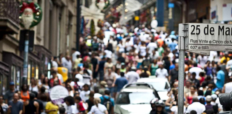 48% dos brasileiros não controlam o próprio orçamento, mostra pesquisa