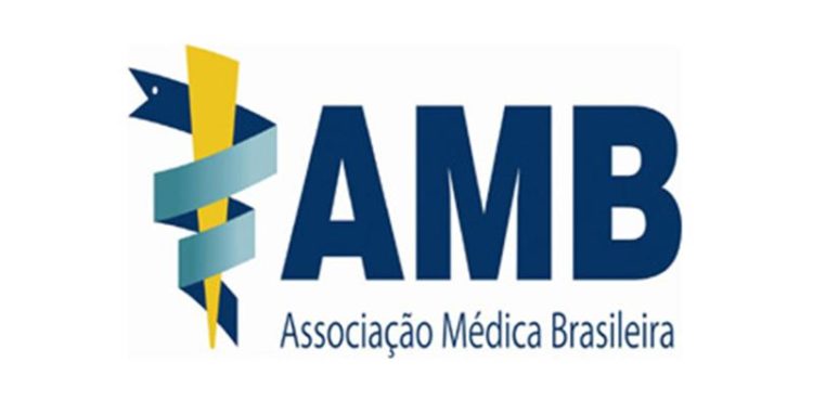 Entidades médicas pedem a presidenciáveis gestão mais efetiva da saúde pública