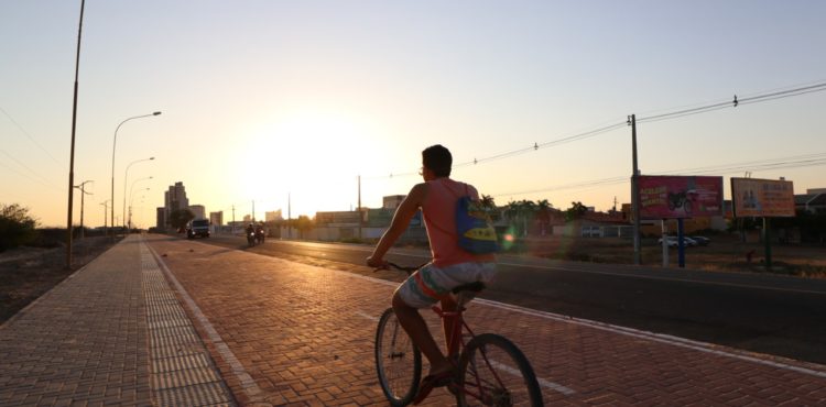 Depois da Sete de Setembro, Avenida Cardoso de Sá vai ganhar nova iluminação em led em Petrolina