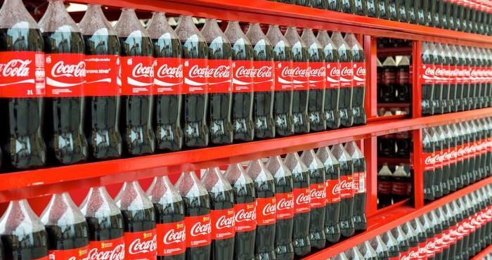 Pai é condenado na França por alimentar os filhos quase exclusivamente com Coca-Cola