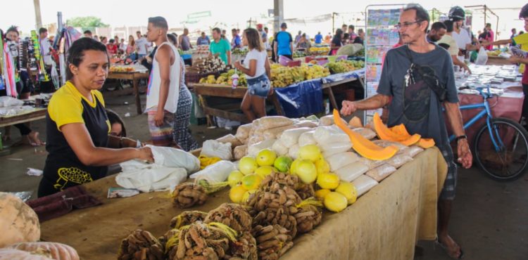 Feiras livres seguem funcionando normalmente em Petrolina