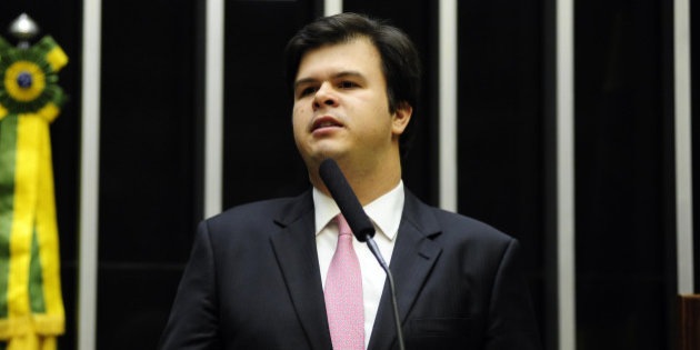 Com voto favorável de Fernando Filho, piso salarial dos agentes de saúde é aprovado no Congresso