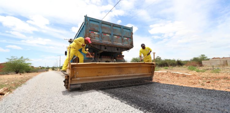 Prefeitura promove pavimentação em 17 ruas na Tapera