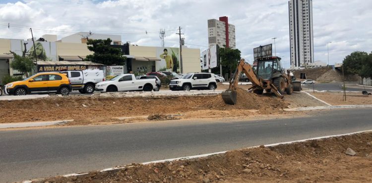 Viaduto dos Barranqueiros recebe reforma e nova área verde