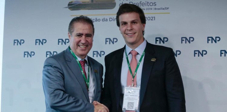 Miguel Coelho assume vice-presidência na Frente Nacional dos Prefeitos