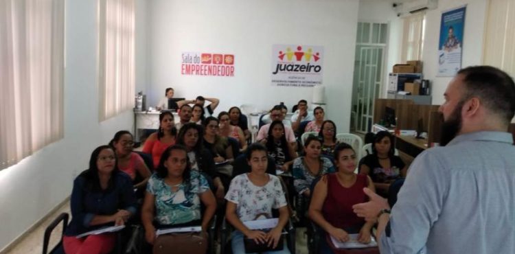 Microempreendedores participam de ciclo de palestras na Sala do Empreendedor de Juazeiro