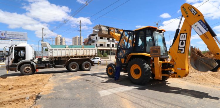 Prefeitura faz simulação para construir sexta rotatória e muda sentido de rua na Vila Eduardo