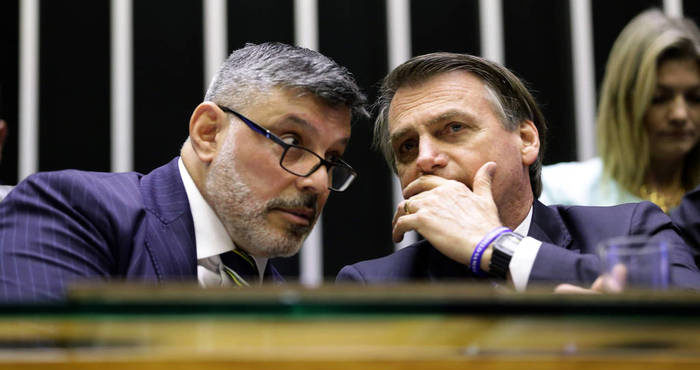 ‘Inseguro, medroso e caricato’, declara Alexandre Frota sobre Bolsonaro