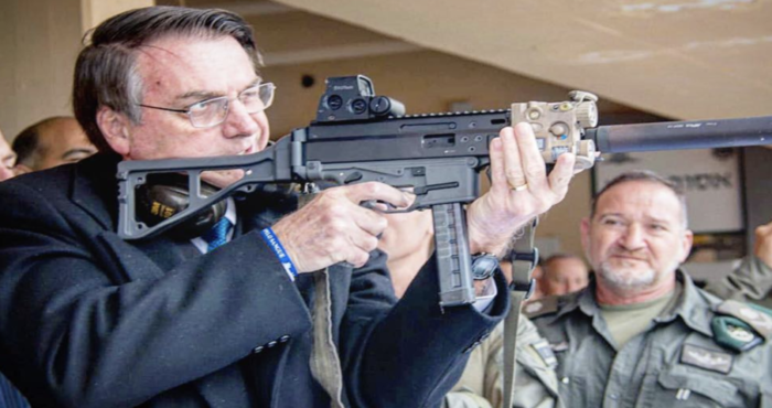 Sob Bolsonaro, importação de armas é maior da história