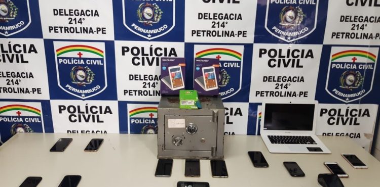 Mandados de busca e apreensão são cumpridos em Petrolina para identificar grupo envolvido em golpes com cartões de crédito