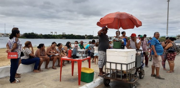 Comerciantes informais de Petrolina estão animados para faturar um extra durante o Réveillon