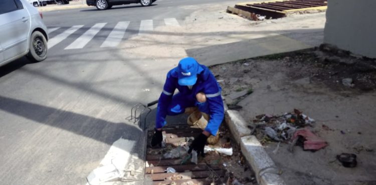 Cuidados com o lixo ajudam a evitar problemas na época da chuva