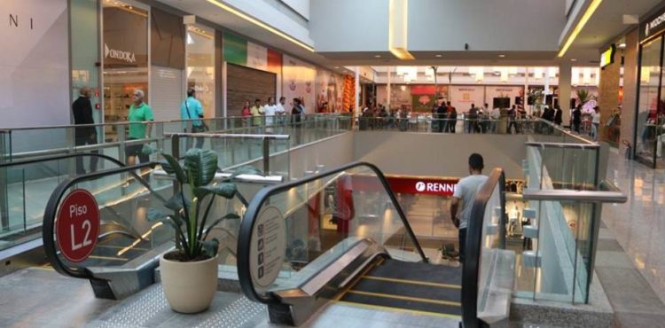 Prefeito decreta fechamento do shopping de Juazeiro