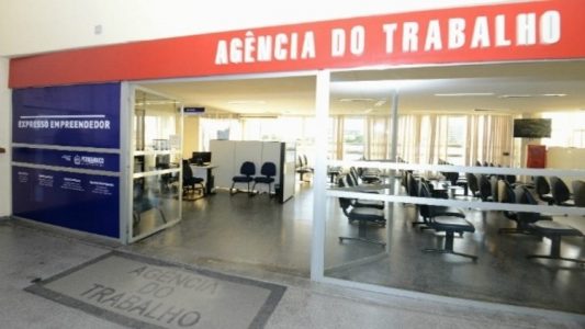 Agência do Trabalho de Petrolina atenderá quem precisa dar entrada no seguro-desemprego; atendimento apenas por agendamento