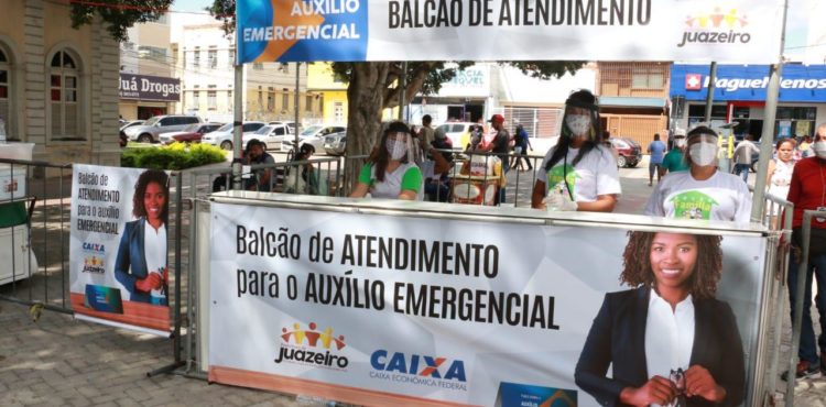 Prefeitura de Juazeiro instala balcão de atendimento ao auxílio emergencial para melhor acolher a população que busca o recurso