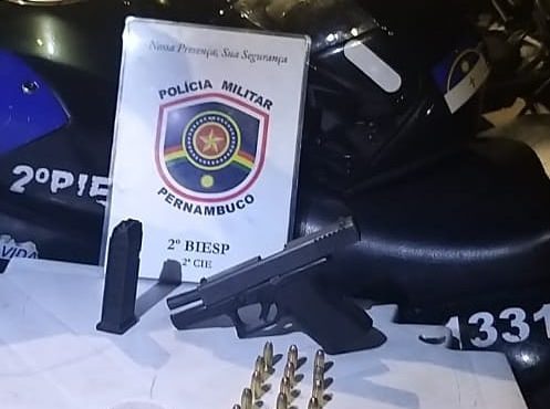 Policiais capturam indivíduo que diz ser PM e deu tiros de arma de fogo em via pública de Petrolina