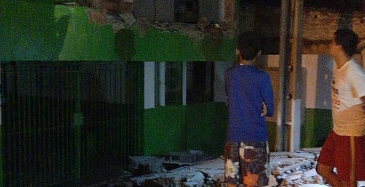 Bandidos tentam explodir cofre e destroem agência bancária de Afrânio