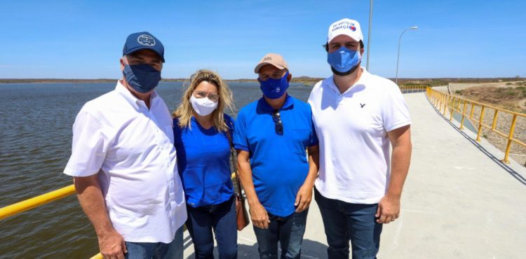 Fernando Bezerra visita Barragem da Ingazeira, no Sertão do Pajeú