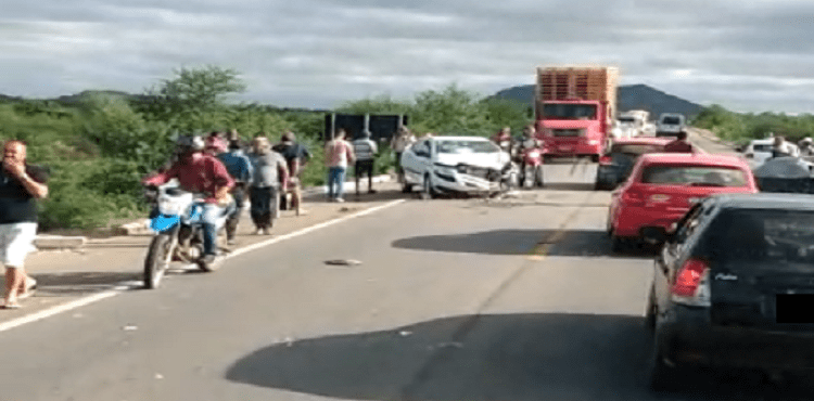 Acidente próximo à Serra da Santa, em Petrolina, deixa uma pessoa morta