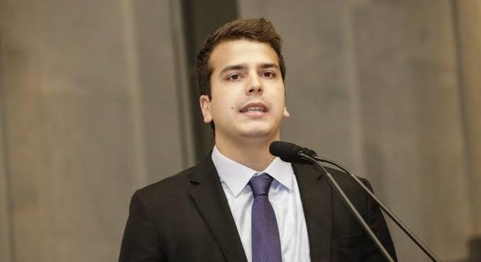 Deputado Antonio Coelho pede que gestores pernambucanos enfrentem a pandemia com as ferramentas necessárias