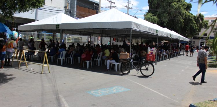 Prefeitura manda recolocar estrutura para acolhimento aos beneficiários do auxílio emergencial em Juazeiro