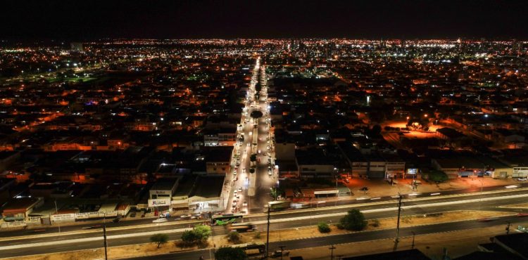 Após chuvas, prefeitura reforça telefone da central de iluminação pública